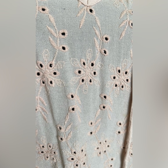 🍑 Peach Eyelet Stitched Cinched Blouse Size S/M - Picture 5 of 7